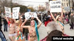 Акцыя FEMEN у Стамбуле, 8 сакавіка, 2012