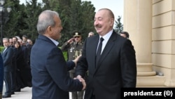 İran prezidenti Məsud Pezeşkianın Bakıda rəsmi qarşılanma mərasimi