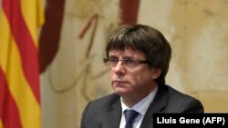 Liderul catalan la o ședință a guvernului regional de la Barcelona, 2 octombrie 2017