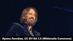 Том Петти на концерте в Дании в 2012 году