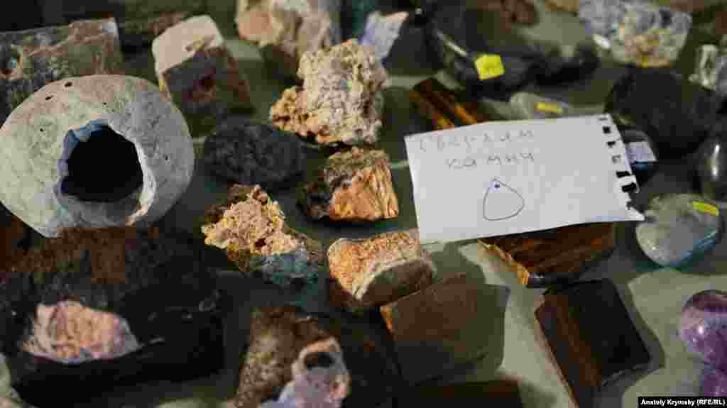 Выставка-ярмарка драгоценных, полудрагоценных камней и природных минералов со всего мира в Симферополе, в музее &laquo;Таврида&raquo;