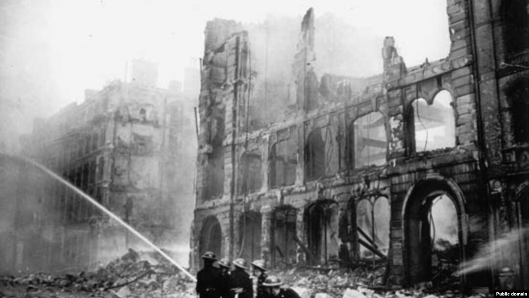 Руйнування в Лондоні після німецького бомбардування в 1940 році