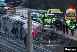 Адзін з двух цягнікоў што сышлі з рэек