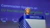 Ursula von der Leyen, az Európai Bizottság elnöke bejelenti a testület döntéseit az ukrán, moldovai és georgiai uniós tagjelöltségéről Brüsszelben 2022. június 17-én