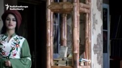 Afghan Models Walk A Fine Line Under Constant Threat