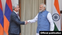 India - Indian Prime Minister Narendra Modi meets with Armenian President Serzh Sarkisian in New Delhi, 3Nov2017.