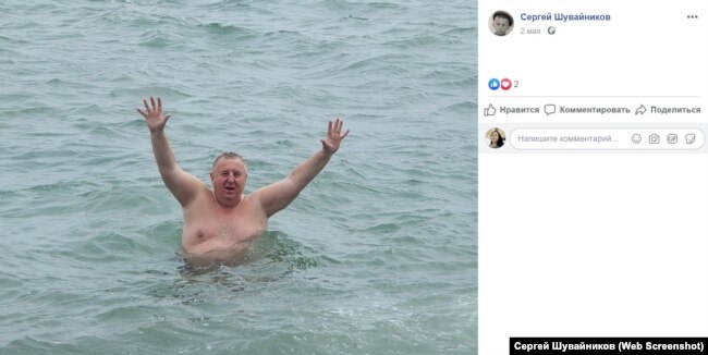 Депутат крымского парламента Сергей Шувайников открывает купальный сезон 2019 года в Алуште в мае 2019 года