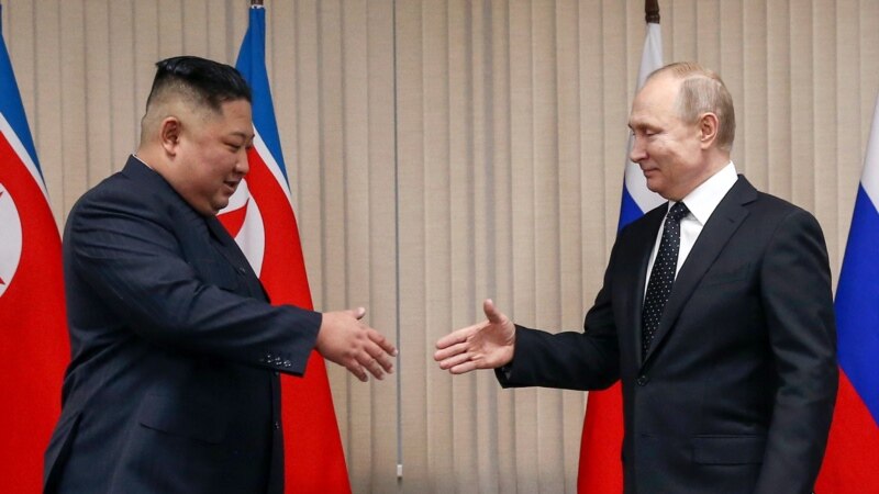 Получит ли Россия боеприпасы от КНДР? Политологи – о встрече Ким Чен Ына и Владимира Путина