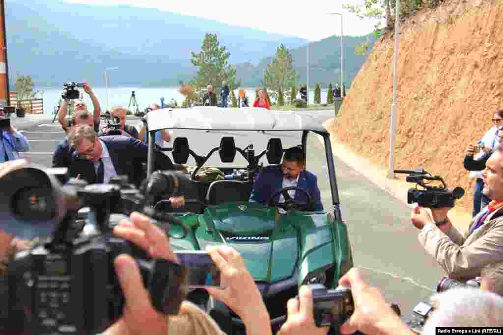 Presidenti i Serbisë, gjatë vizitës dyditore në Kosovë, do të vizitojë disa komuna në veri të vendit, të banuara me shumicë serbe.