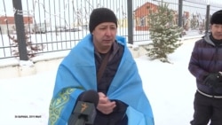 "Назарбаев кетпей демократия болмайды". Ағаділдің Азаттықта сақталған видеолары