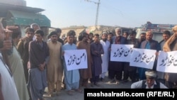 په لورالايي کې ځايي کسانو او د ټرکونو مالکانو د نومبر پر ۱۴مه لارې بندې کړي او د امنيت غوښتنه کوي