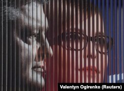 Petro Poroșenko și Iulia Timoshenko, afișe de campanie