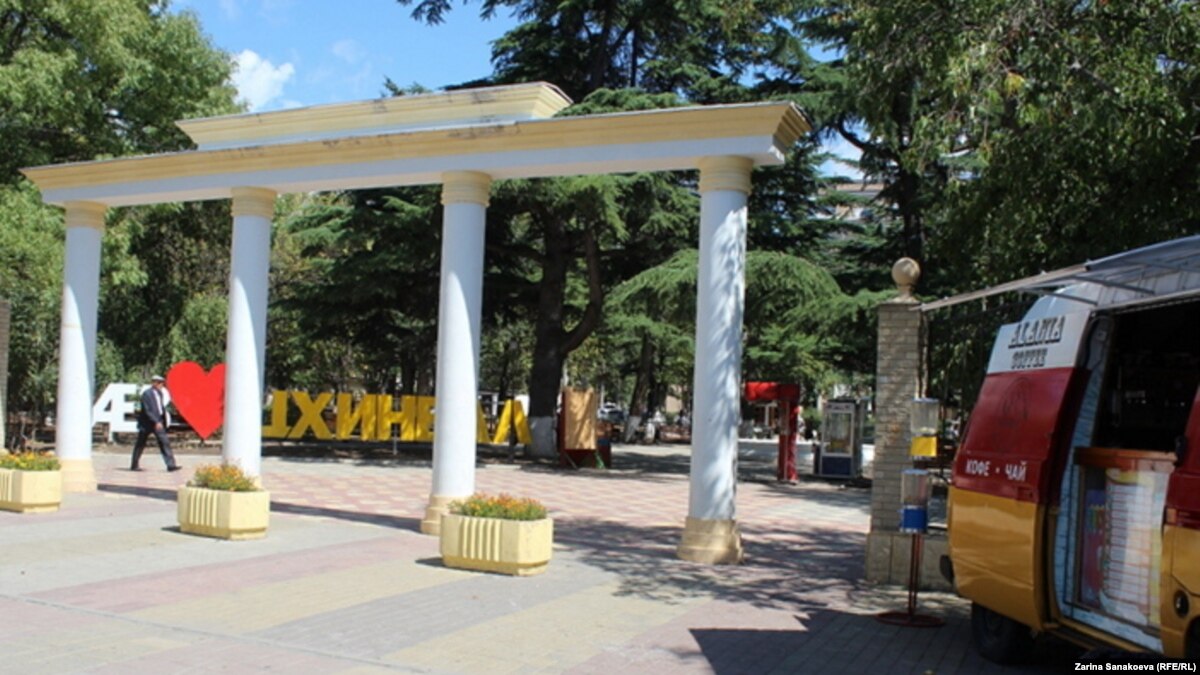 «В 90-е было небезопасно, а на данный момент нормально»