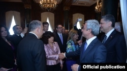 U.S. - Armenian President Serzh Sarkisian meets with leaders of the Armenian American community, Washington, 7May2015.