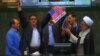 انتقادها از آتش‌زدن پرچم آمریکا در مجلس ایران