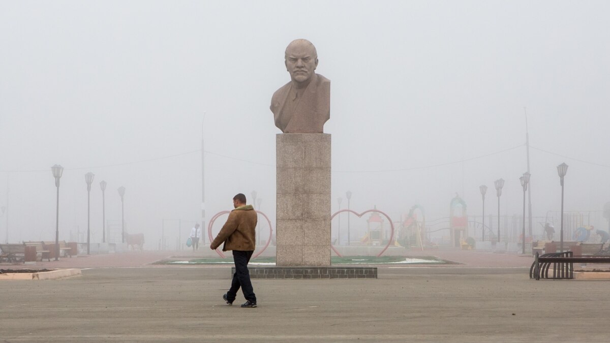 Глупо думать, что придут японцы и всё исправят