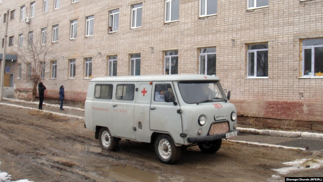 Ақтөбедегі облыстық туберкулез диспансерінің сыртқы көрінісі. Ақтөбе, 14 наурыз 2013 жыл.