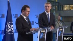 Premierul român Ludovic Orban și secretarul general NATO, Jens Stoltenberg, Bruxelles, 9 ianuarie 2020. 