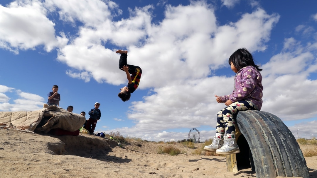 Жалаңаш бөкселер