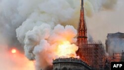 Пожар в Париже, 15 апреля 2019 года