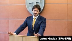 Роберт Калиняк объявил о своей отставке с поста главы МВД Словакии, Братислава, 12 марта 2018 года 
