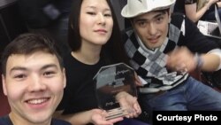 ArtAsian  тобунун өкүлдөрү. 