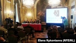 Канфэрэнцыя ў Вене, пра якую сайт Першага каналу паведамляе, што на яе «сабраліся журналісты зь дзясяткаў краінаў сьвету»