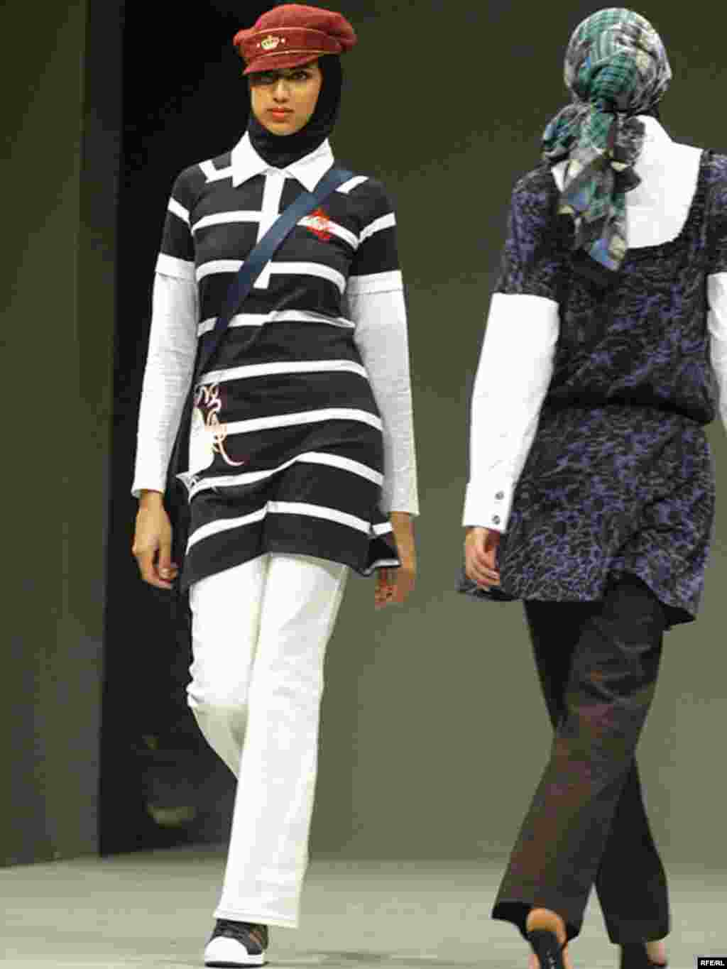 UAE - Dubai Fashion Week, 22-25Oct2007