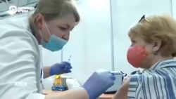 Как в Украине работают центры массовой вакцинации (видео)