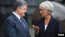 Ілюстраційне фото. Президент України Петро Порошенко та голова МВФ Крістін Лаґард. Київ, вересень 2015 року