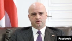 თარაშ პაპასქუა