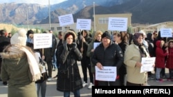 Slika sa protesta na mostarskoj deponiji Uborak 29. decembra 2019. godine.