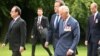 На первом плане (слева направо) Франсуа Олланд, Дэвид Кэмерон, принц Чарлз у мемориала Thiepval Memorial, July 1, 2016
