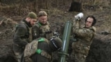 Украинские бойцы на линии фронта в районе города Торецк в Донецкой области, Украина, 20 декабря 2024 года