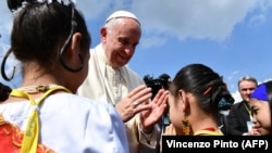 Vizita e Papa Françeskut në Birmani e Bangladesh