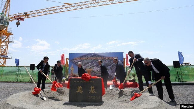 Արտգործնախարար Էդվարդ Նալբանդյանը մասնակցեց Չինաստանի դեսպանության նոր շենքի հիմնարկեքի արարողությանը, Երևան, 9-ը օգոստոսի, 2017 թ․