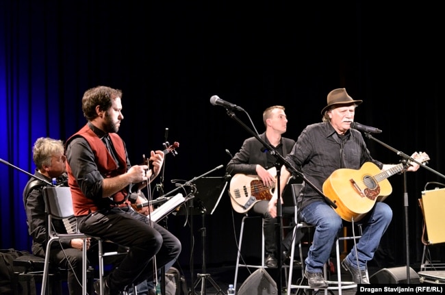 Rade Šerbedžija, koncert u Pragu, 19. januar