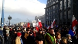 В Варшаве митинг в поддержку Леха Валенсы