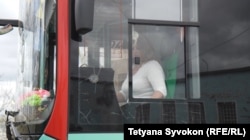 Ольга на кінцевій зупинці тролейбуса