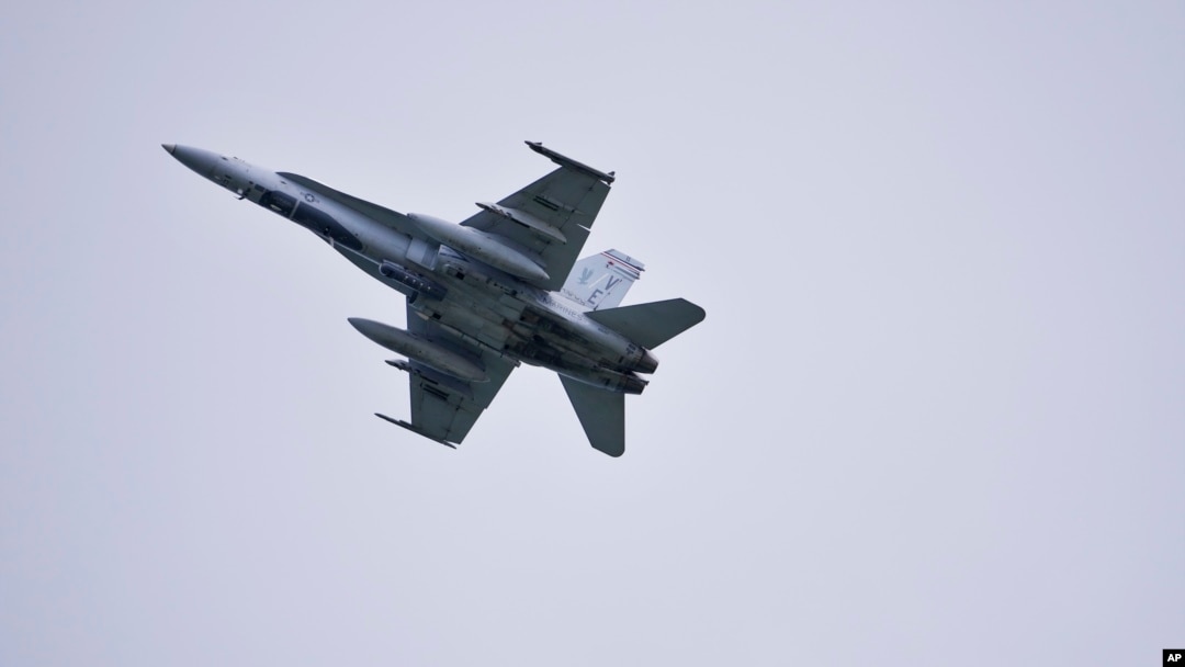 Avionul de vânătoare F/A-18 Hornet