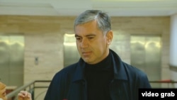 ირაკლი ოქრუაშვილი უკვე პატიმრობაში იმყოფება პარლამენტის საგამოძიებო კომისიაზე გამოუცხადებლობის გამო 2025 წლის 14 მაისიდან.