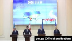 სუამ-ის წევრი ქვეყნების პრემიერ-მინისტრები. კიევი, 2019 წლის 12 დეკემბერი