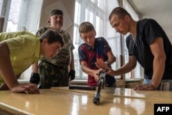 Copii antrenați în Donețk, 17 iunie, 2015