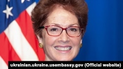 Посол США в Украине Мари Йованович 