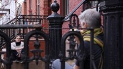 Razgovori na sigurnoj udaljenosti u Bruklinu