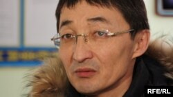 Мұхтар Жәкішевтің адвокаты Нұрлан Бейсекеев. Астана, 10 ақпан, 2010 жыл.