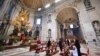 Vaticanul marchează Paștele cu ușile închise și cu servicii divine transmise online