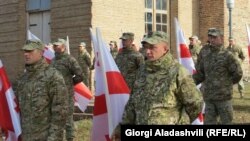 თელავში იმყოფებიან თავდაცვის სამინისტროს შეიარაღებული ძალების სამხედრო დანაყოფები.