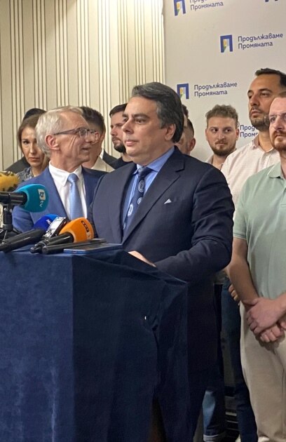 Добро утро Най важното е тук Възраждане срещу евротоНова телевизия срещу журналистиБомбардировачите B 2