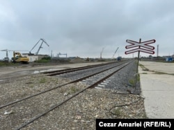 Cale ferată modernizată în Terminalul Multimodal din Portul Galați. Lucrarea a fost gata în 2024, la opt ani de la anunțul de finanțare din partea Comisiei Europene.